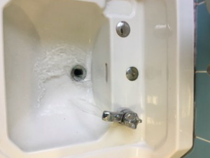 sink with only one tap